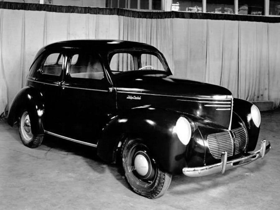  Willys Americar Sedan (441) 1941 года  (фото 1 из 2)